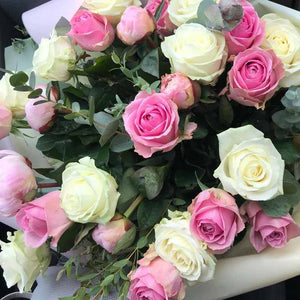 stunning bouquet with hand picked roses in pink and cream 