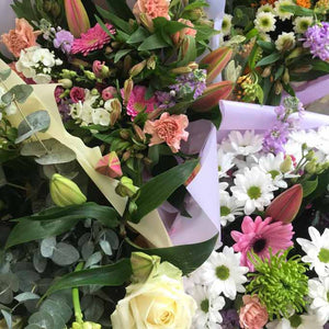 beautiful fresh colourfuk bouquets handmade by inspired flowers